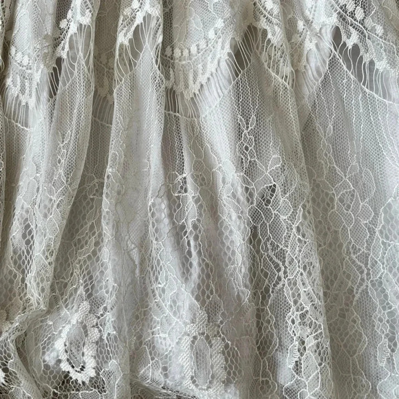 Forever21 lace dress - Picture 2 of 7